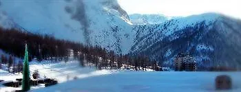 Savoy ホテル セストリエーレ