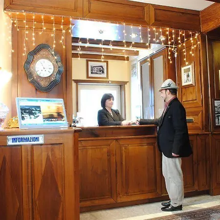 Savoy ホテル